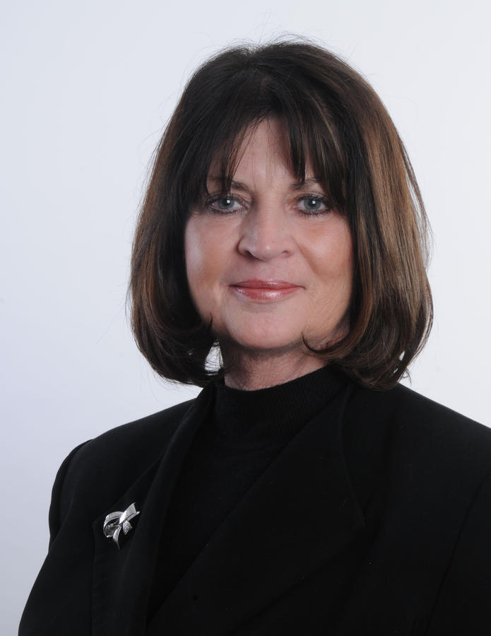 Elizabeth M Curran East Islip Howard Hanna Coach Realtors